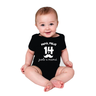 Papá feliz 14 f junto a mamá